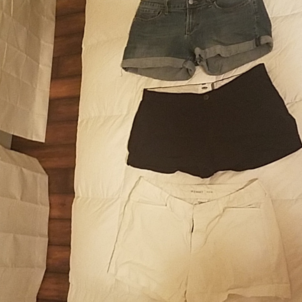 bundle of 2 old navy shorts